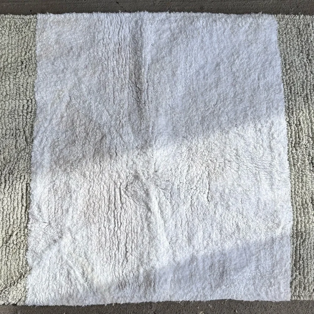 🌺Gray & White Bathroom Rug